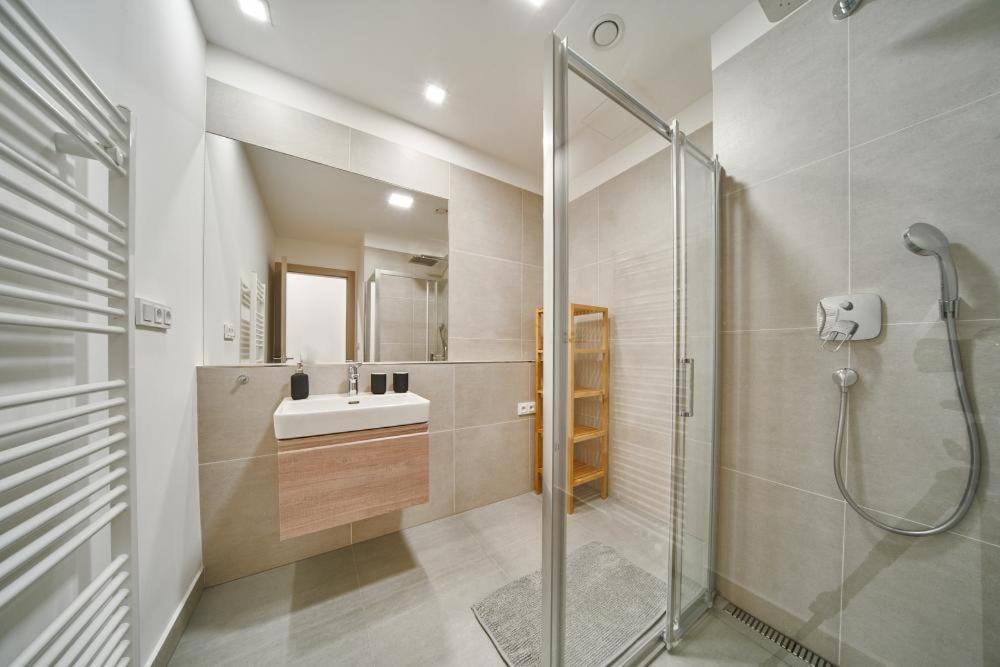 Dolcevita Apartments Гаррахов Екстер'єр фото